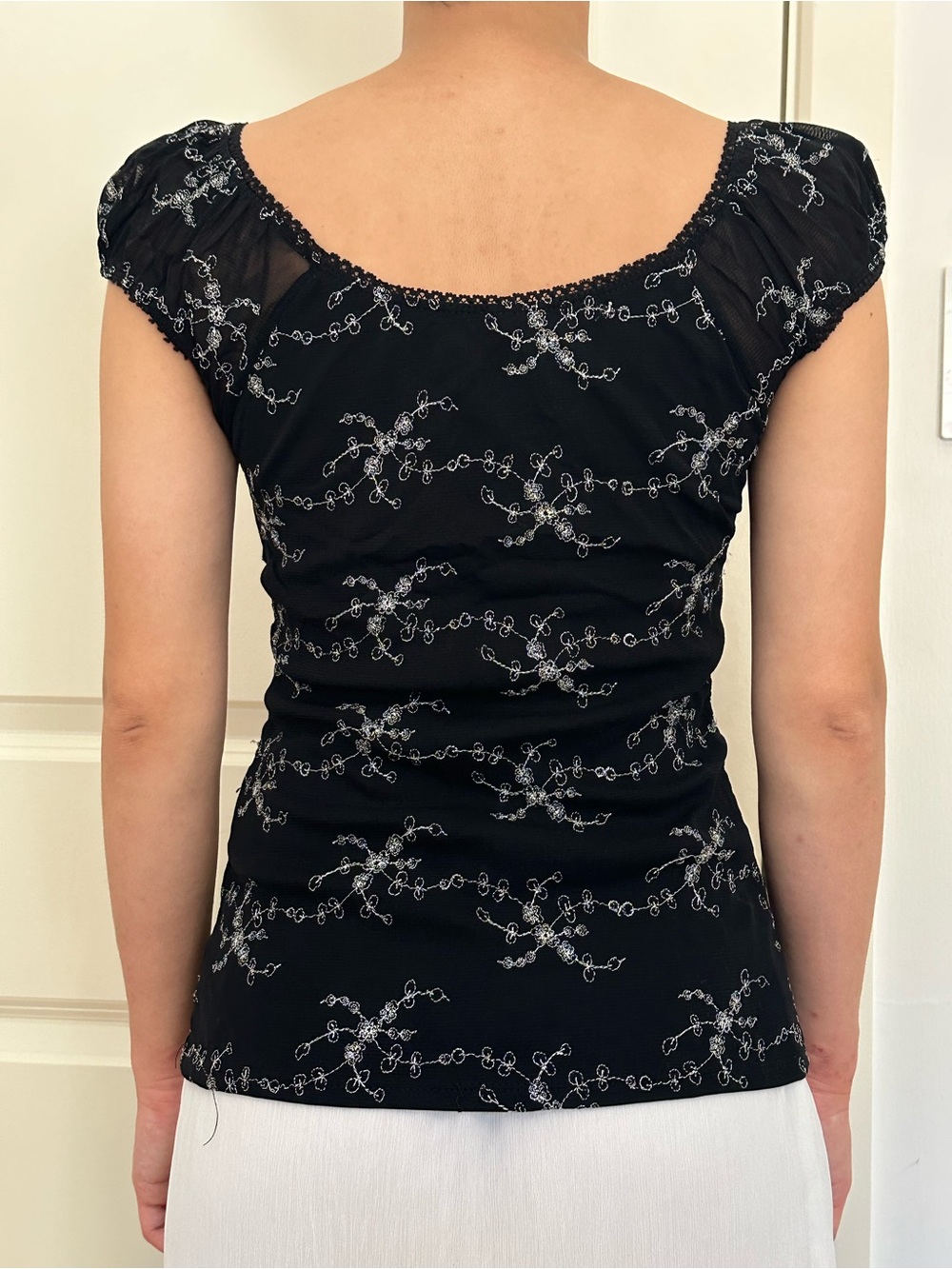 le chateau Black Cap-Sleeve corset style top with silver embroidery - Picture 2 of 2